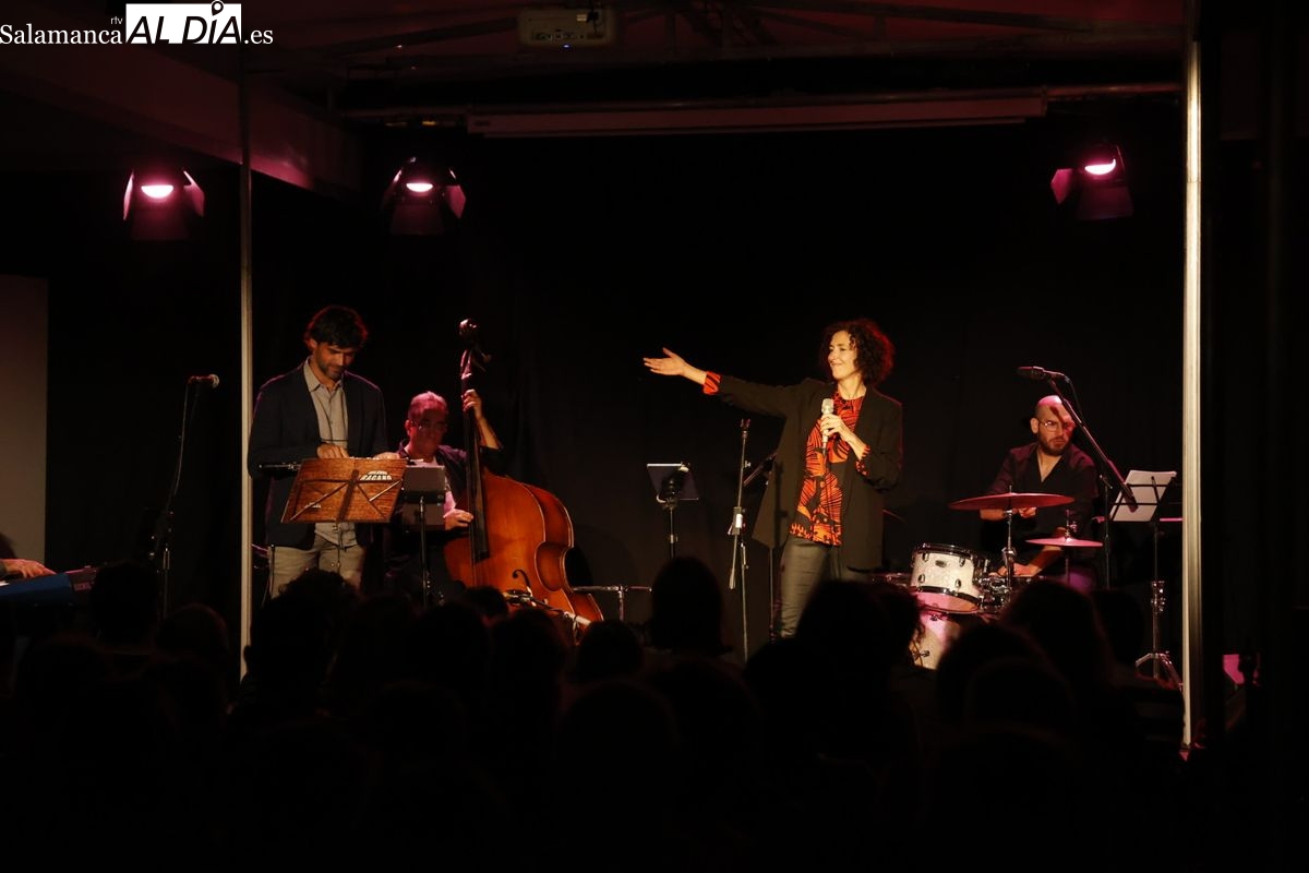 Concierto de Marisa Marzo Quintet en la Plaza Mayor de Salamanca