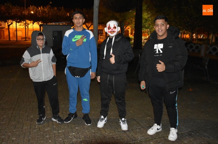 Eh, sácanos una foto: Noche de Halloween