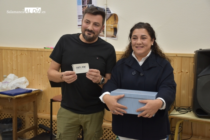 La Banda de Música entrega a Cáritas el dinero recaudado en su concierto del sábado