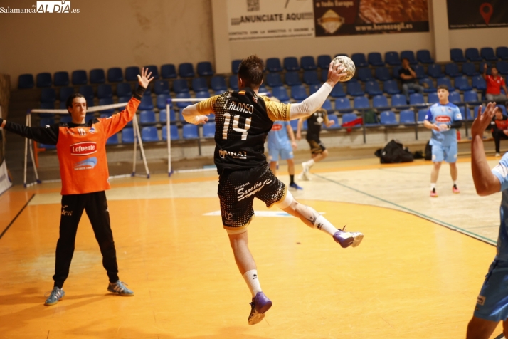 El BM Salamanca se impone en casa del BM Camargo (28-30)