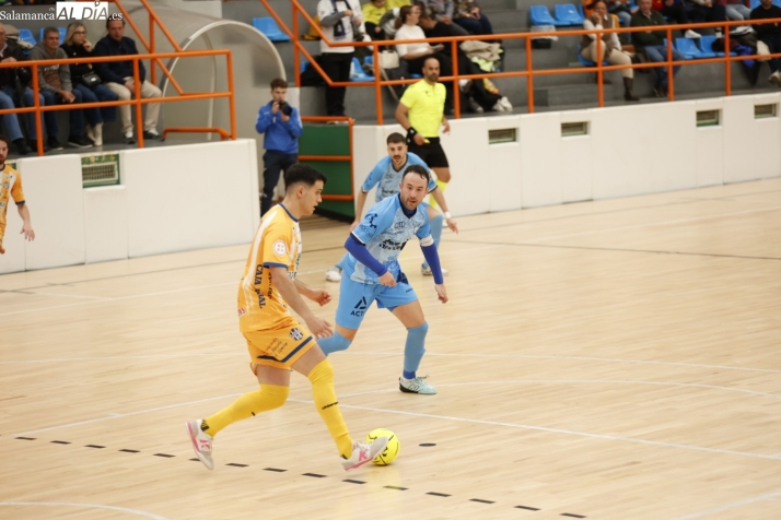 Baile absoluto del Salamanca FS al San Cristóbal a domicilio (2-9)