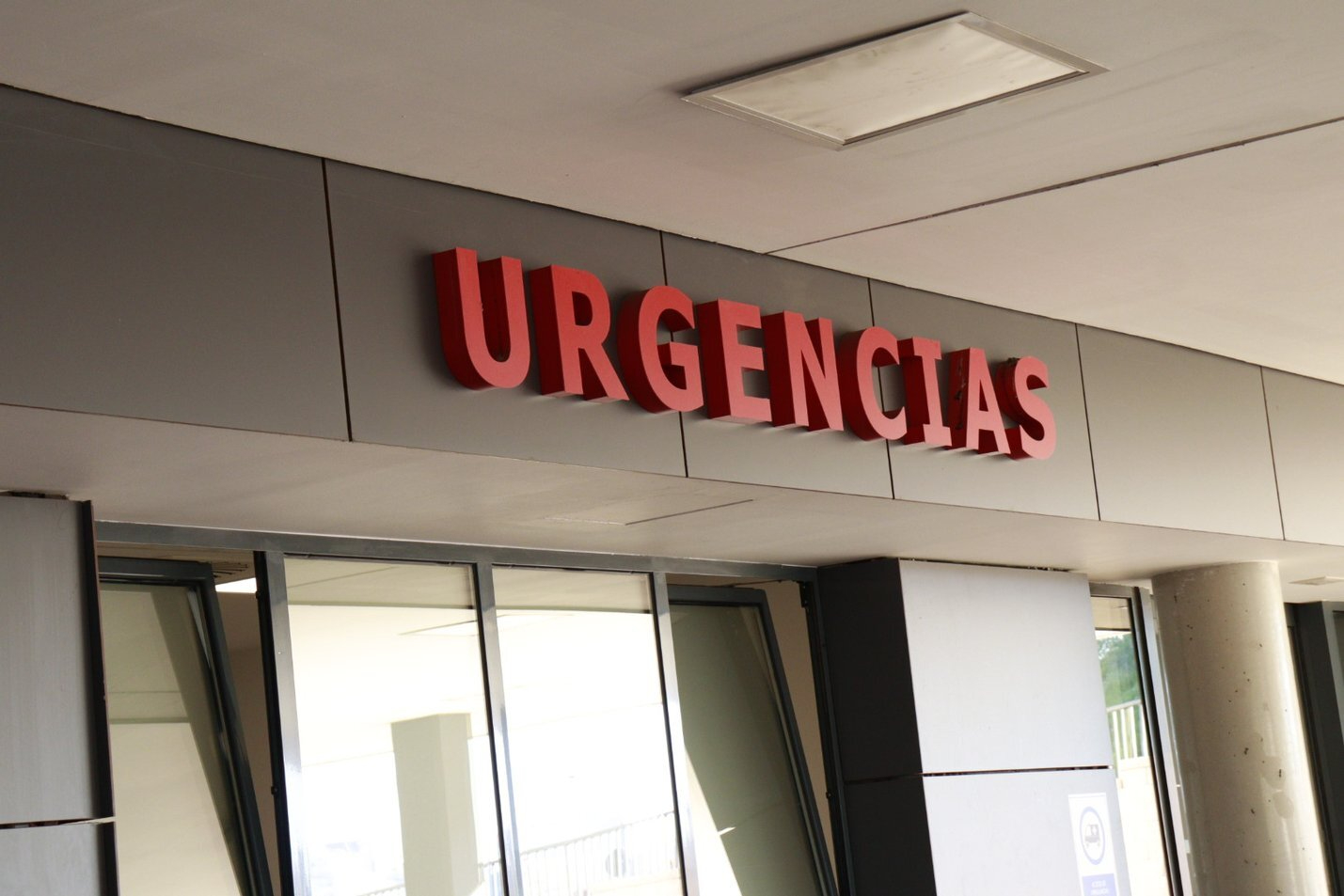 Vuelca un turismo en Mogarraz con dos ocupantes. Uno de ellos, trasladado al Hospital de Salamanca 