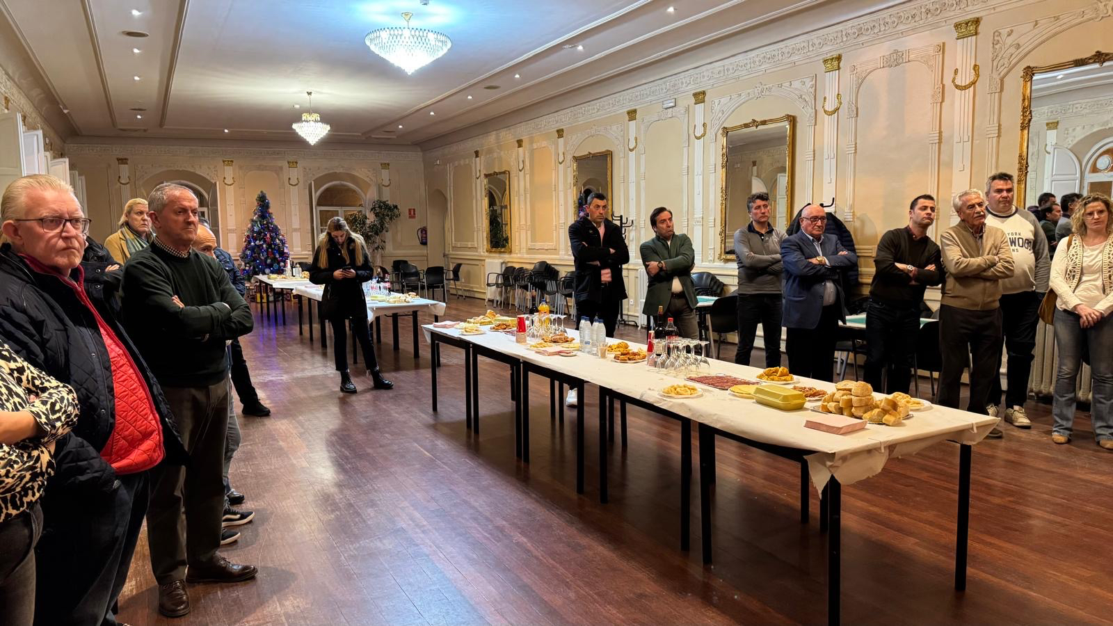 El CD Peñaranda reúne a patrocinadores y colaboradores en un encuentro navideño de agradecimiento
