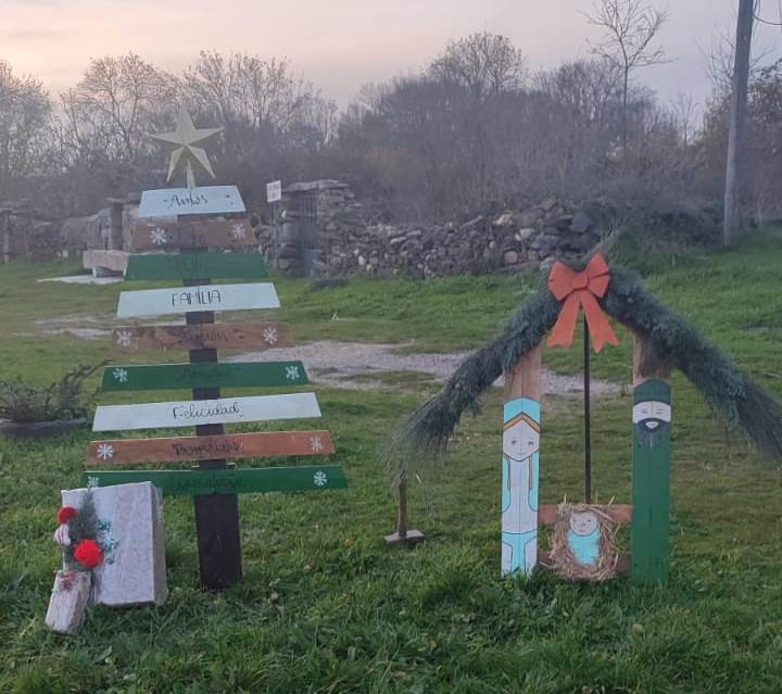Barquilla da la bienvenida a la Navidad tras un intenso mes de trabajo por parte de los vecinos