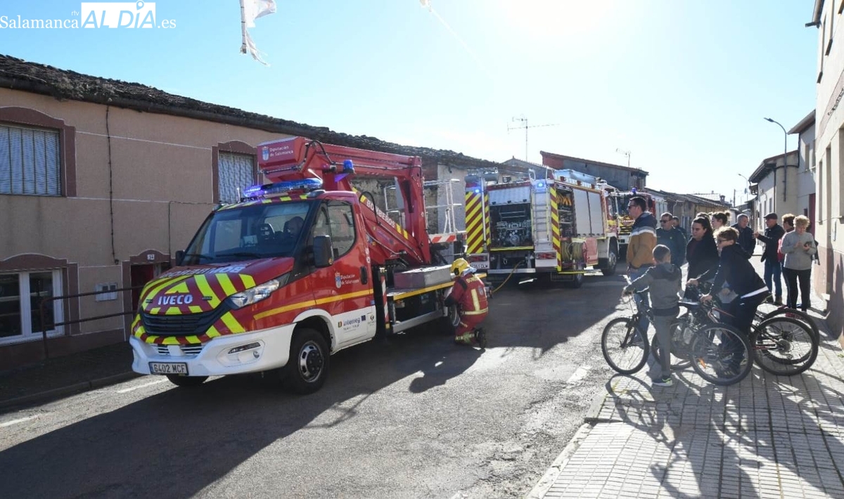 Una chimenea causa un incendio en una vivienda de El Sahúgo