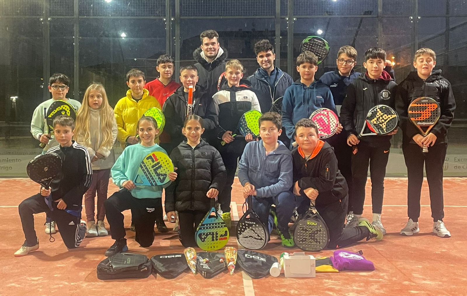 La Escuela de Pádel remata el año con unas jornadas lúdicas