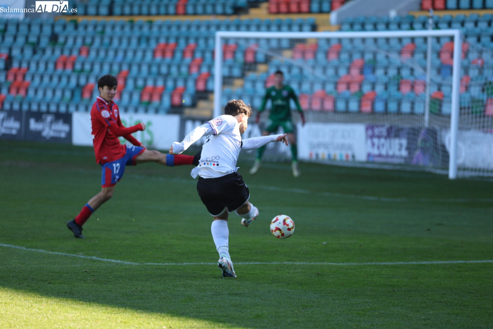 Domingo de mucho fútbol en el Helmántico y Las Pistas: el LN del Salamanca UDS empata y el Ribert tumba al líder Béjar (1-1/3-1)