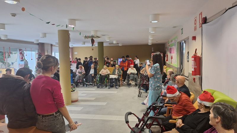 Éxito de la quinta edición del programa Alba Intergeneracional durante las fiestas navideñas