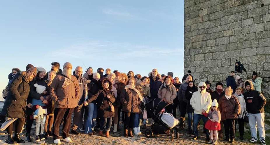 Medio centenar de vecinos de Campillo de Azaba disfrutan en Guarda de un día de confraternización