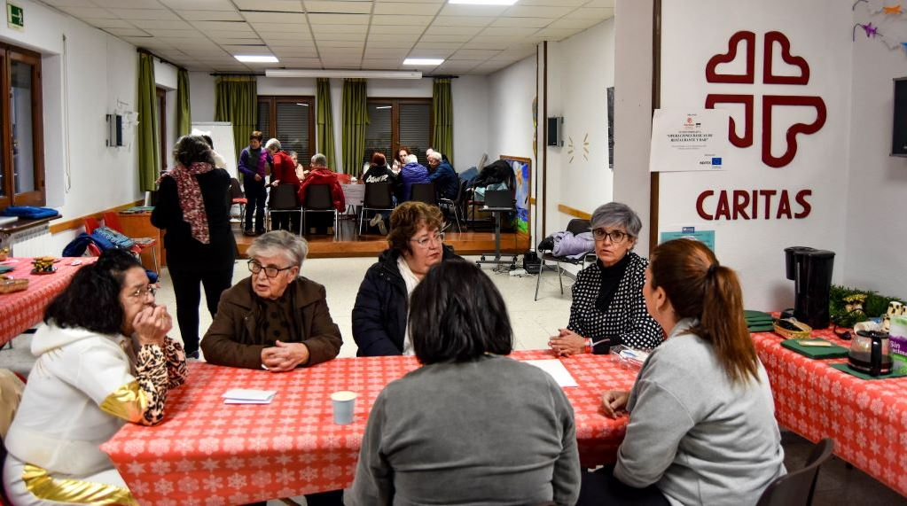 Los voluntarios de Cáritas disfrutan de una jornada de convivencia