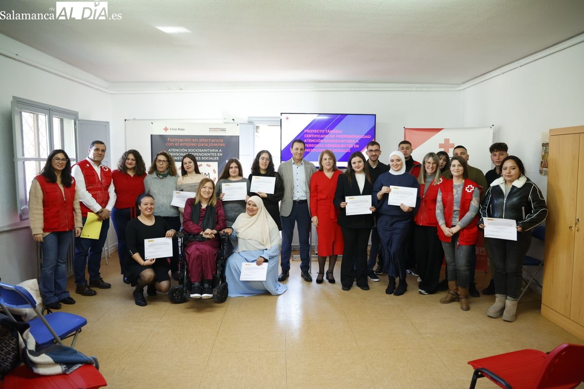 Cruz Roja Salamanca forma a 15 jóvenes en Atención Sociosanitaria a Personas Dependientes (Fotos)