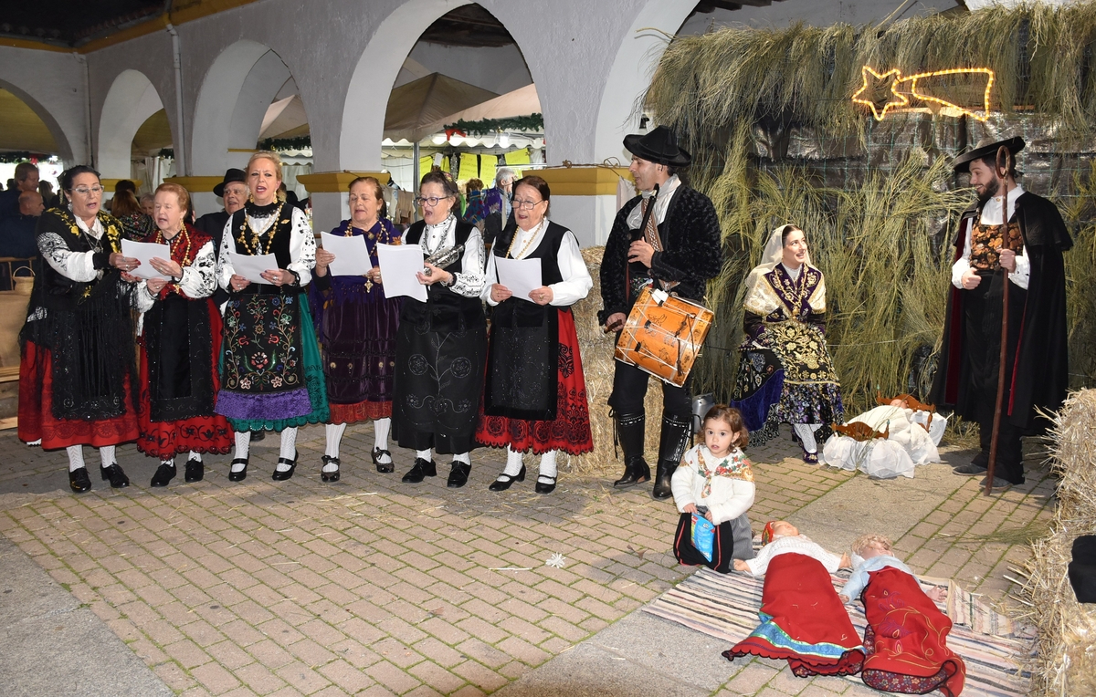 El Botón Charro abre el tríptico de belenes vivientes de Miróbriga rezumando tradición