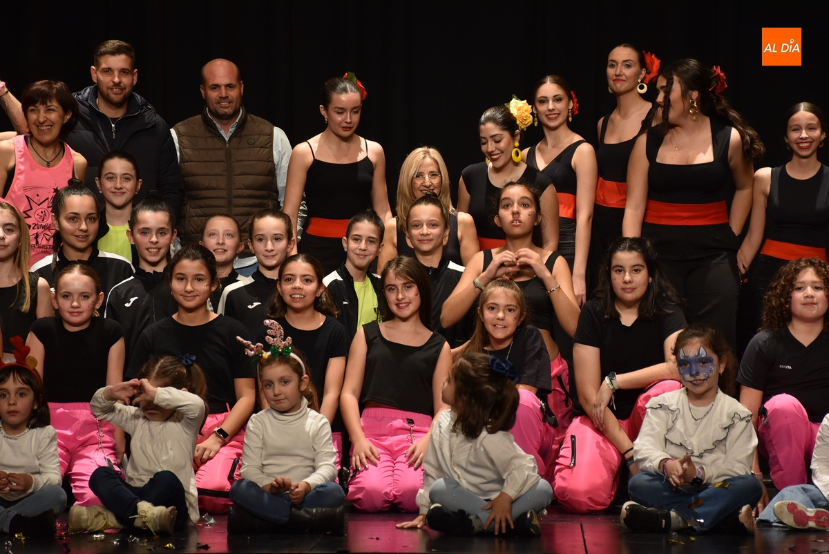 El Teatro Nuevo roza el lleno para echar una mano a los afectados por enfermedades raras