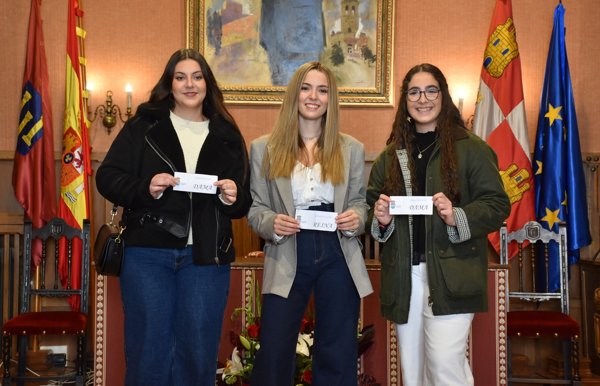 Vega Gómez, Reina del Carnaval 2025 con Alicia Alonso y Lorena Pérez como Damas