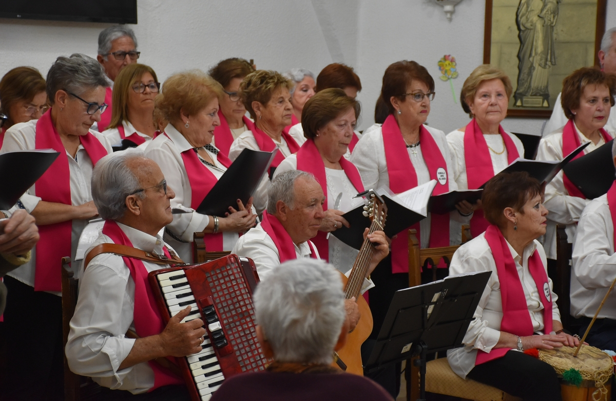 El Hospital de la Pasión recibe a la Rondalla Aires del Águeda