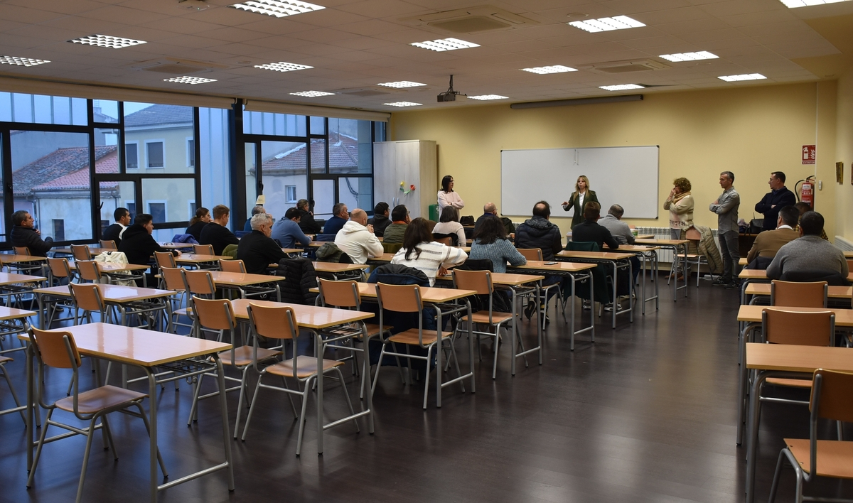 Únicamente 23 de los 40 apuntados se presentan al 1º examen de la oposición a la plaza de conserje