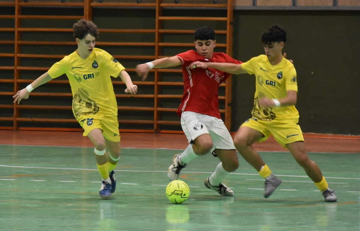 #M [30NOV|1DIC] El portero de Carballiño acaba con cualquier esperanza de remontada del III Juvenil