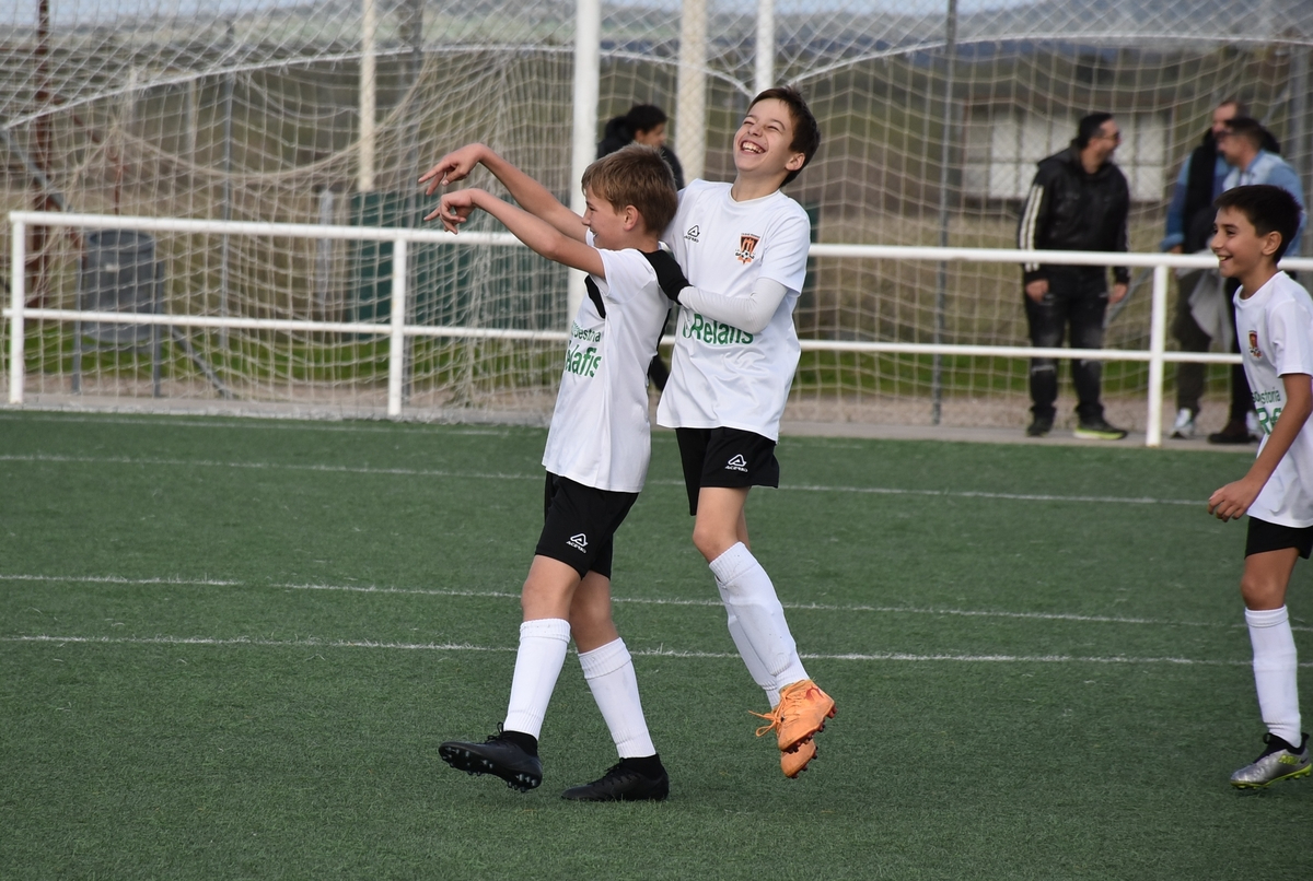 Una de cal y otra de arena para los equipos del Ciudad Rodrigo en la mañana dominical en La Muge