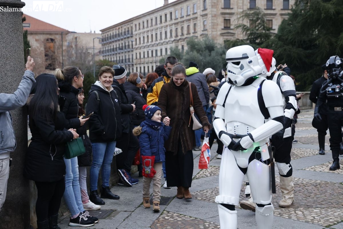 Salamanca se inunda de solidaridad para que ningún niño se quede sin juguete (Vídeo y fotos)