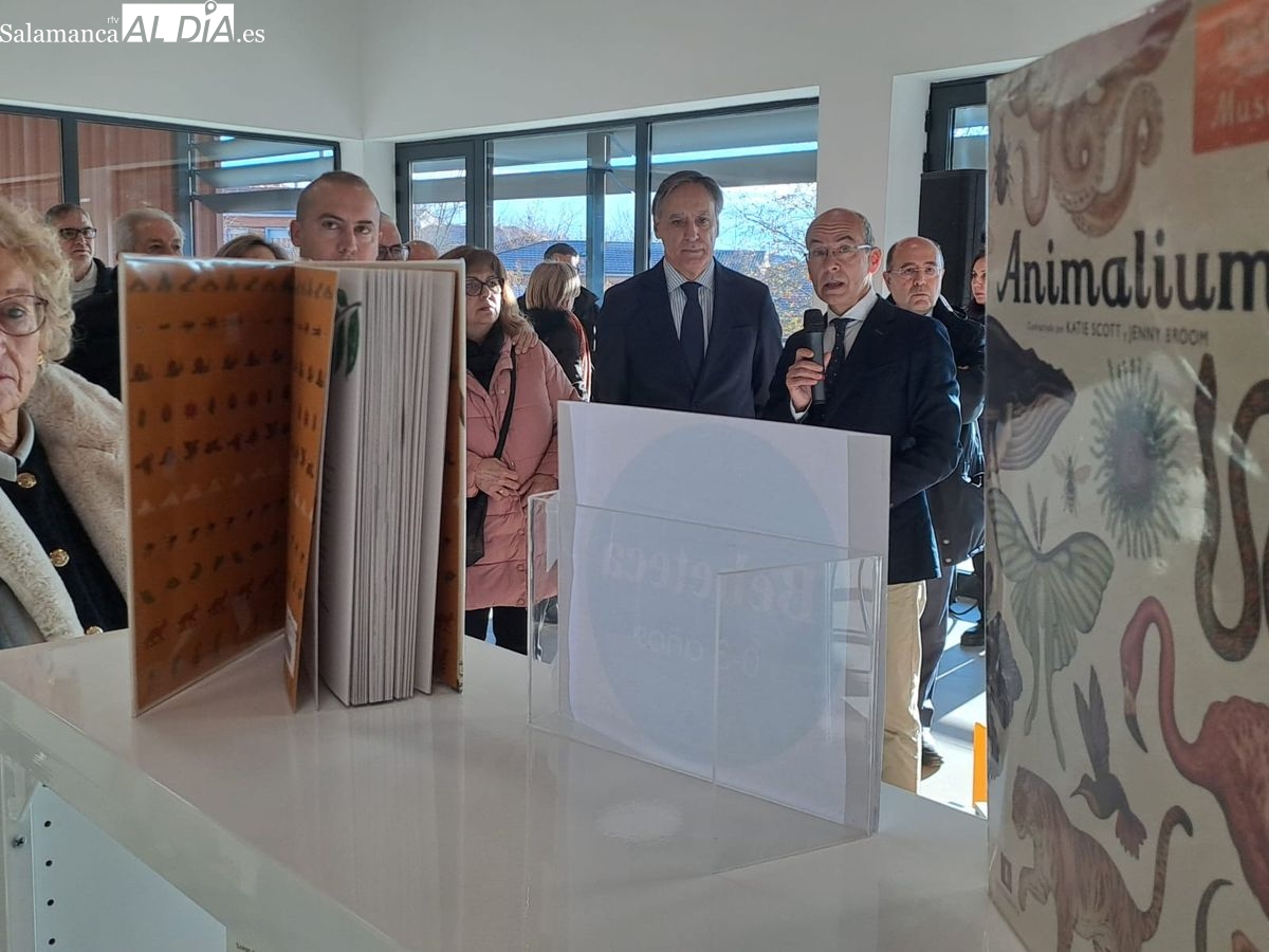 Pizarrales estrena la Biblioteca Municipal ‘Carmen Martín Gaite’ (VÍDEO y FOTOS)