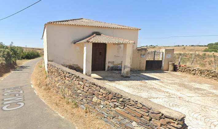 El alcalde de Pastores aclara los motivos de la recuperación de la titularidad de la ermita y el cementerio