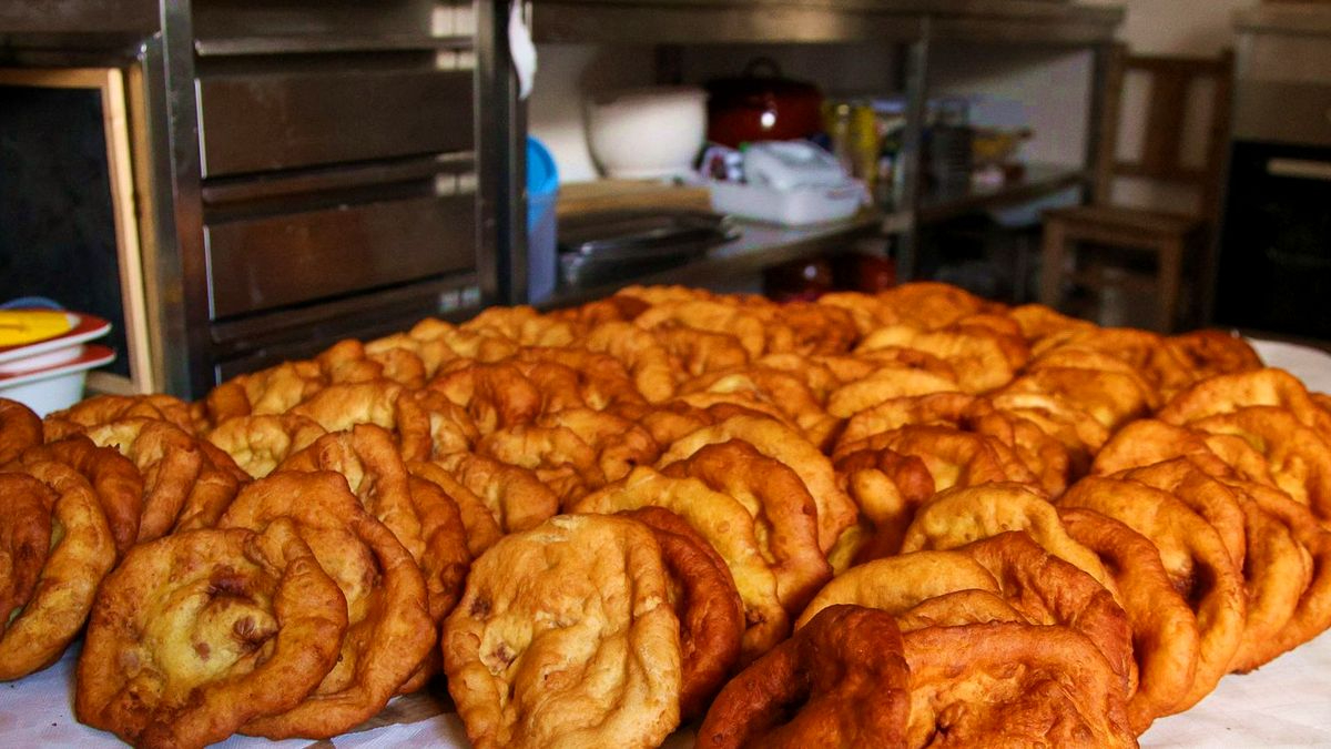 Entre cantares, luz y filloas, así se festeja la Navidad en la Beira