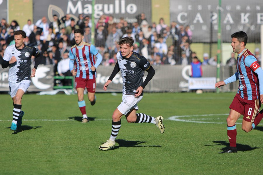 A Unionistas se le escapa la victoria de Segovia y acaba sufriendo por el punto (1-1)