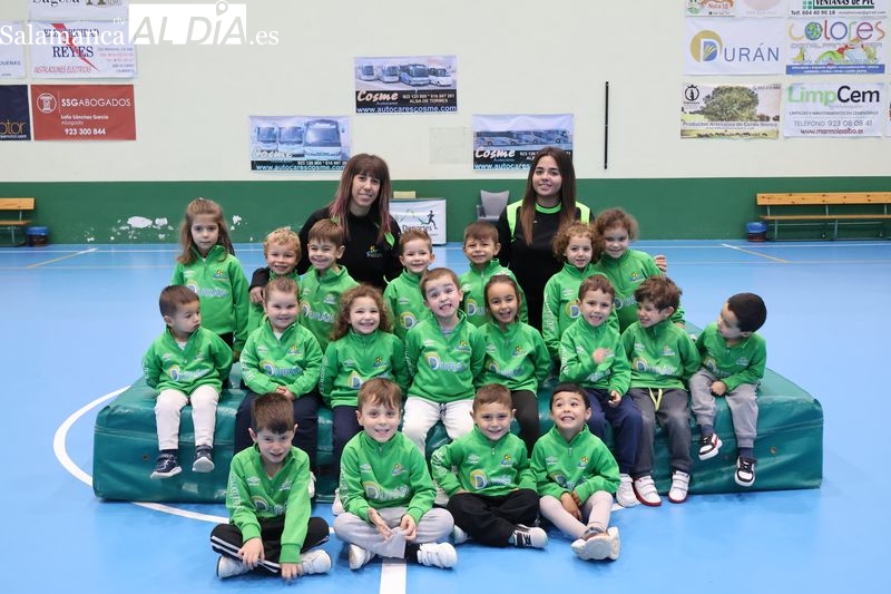 Los más pequeños de las Escuelas Deportivas del Piensos Durán Albense descubren el deporte jugando