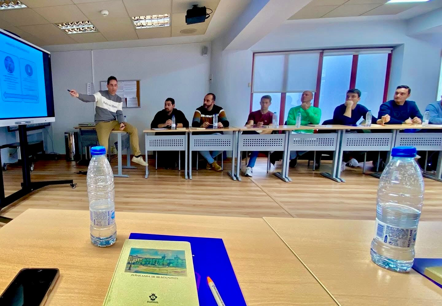 Agentes de la Policía Local de Peñaranda y CyL participan en la ciudad en un curso centrado en atestados y accidentes de tráfico