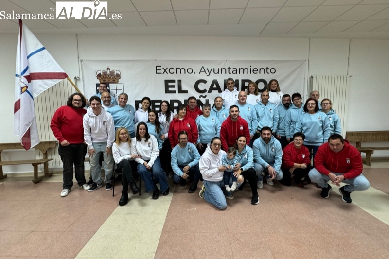 El Campo de Peñaranda despide el año haciendo pueblo con una gran foto de familia 