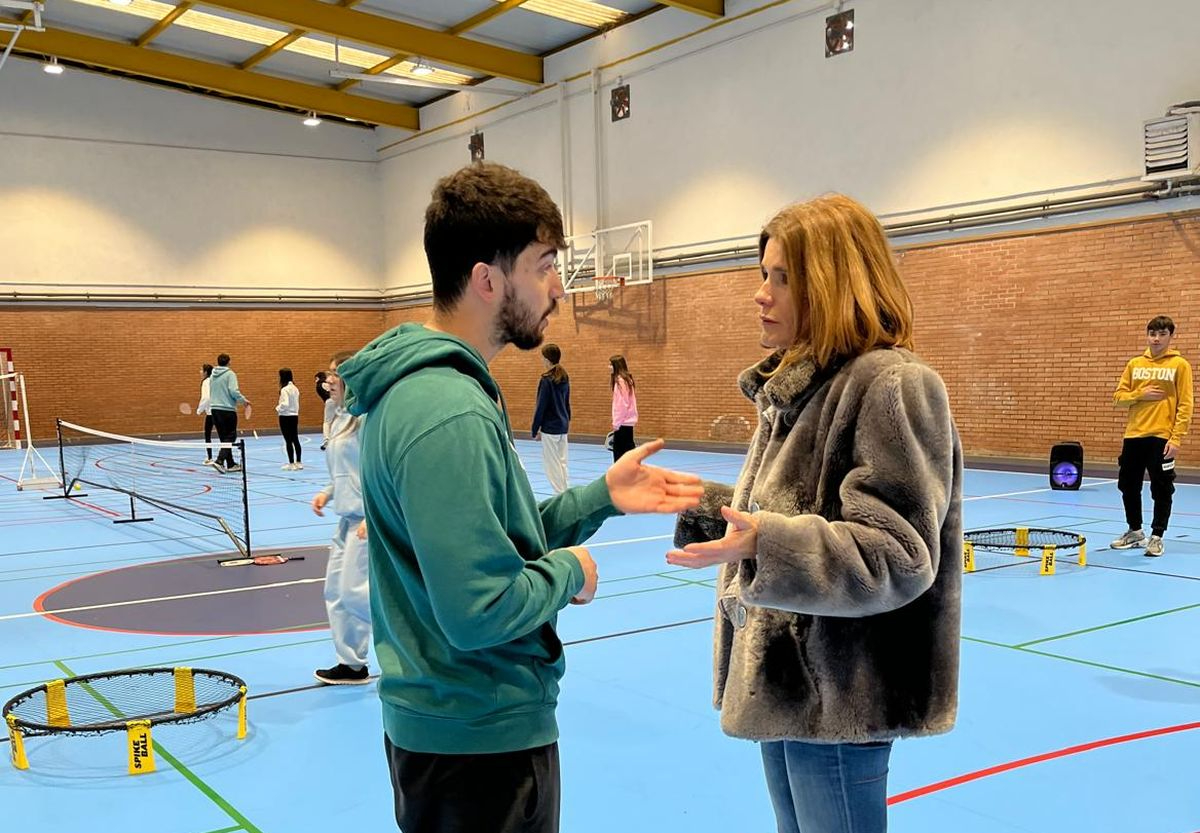 Los pabellones de La Salud y Río Tormes ya lucen nuevo pavimento