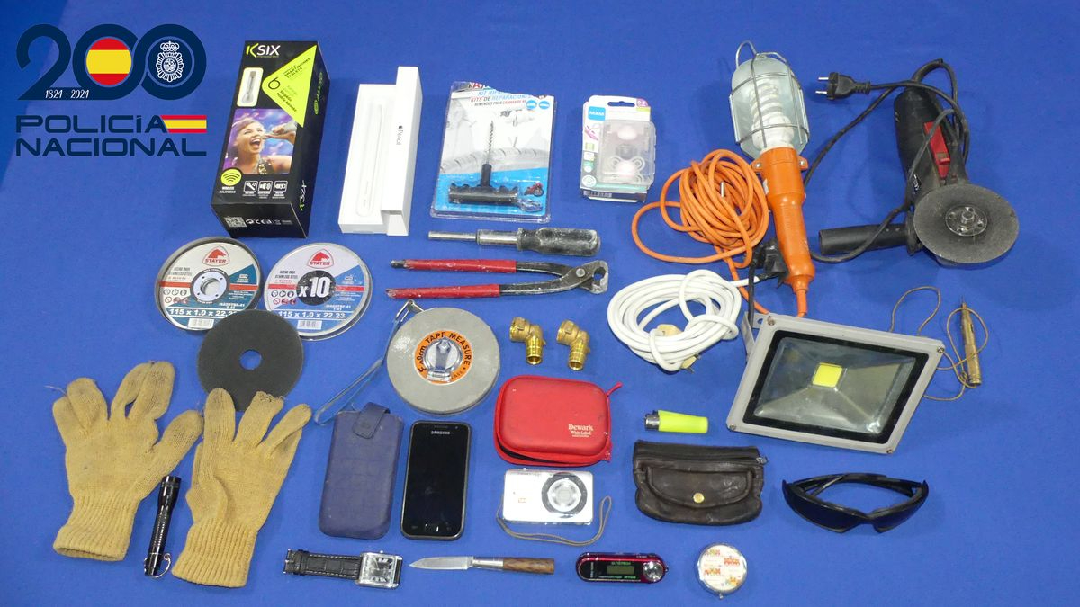 Pillan al ladrón que robó en una obra y una furgoneta en Pizarrales