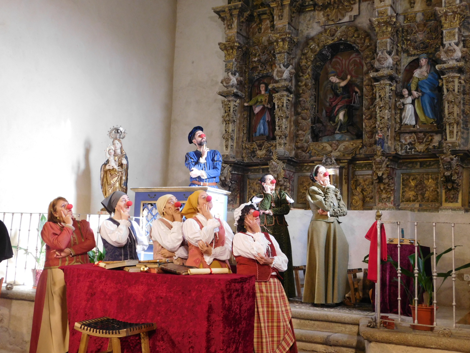 ‘Buscando a Nebrija’ encandila en Pizarral por Santa Bárbara (FOTOS)