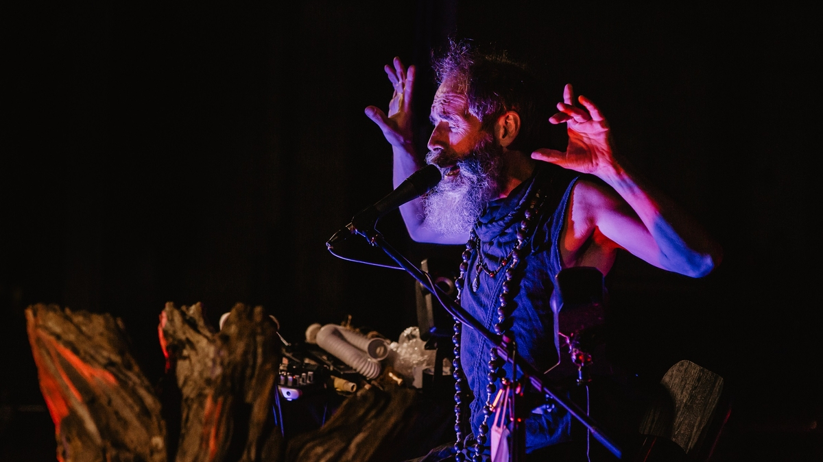 La propuesta musical de Neønymus llega a Ledesma con Románico Atlántico