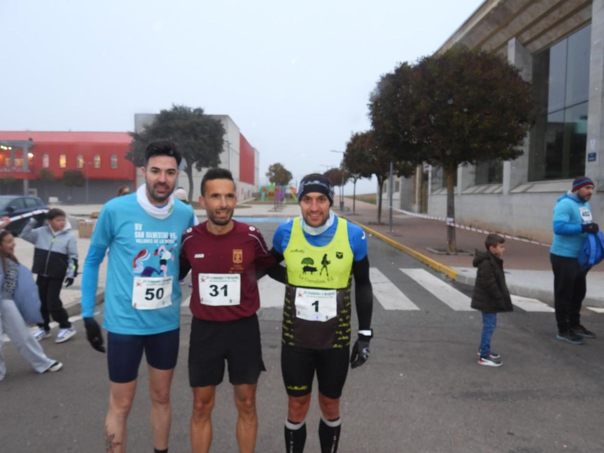 Manuel Vicente Tejedor y Andrea Jaén, lo más rápidos en la San Silvestre de Villares de la Reina (FOTOS)