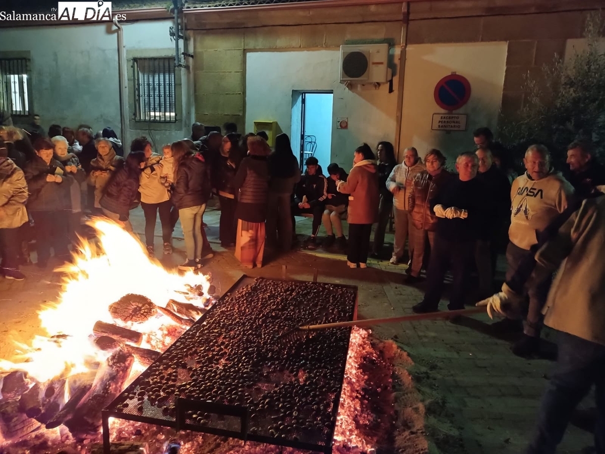 Animada IV Feria Navideña y V Castañada de Vilvestre