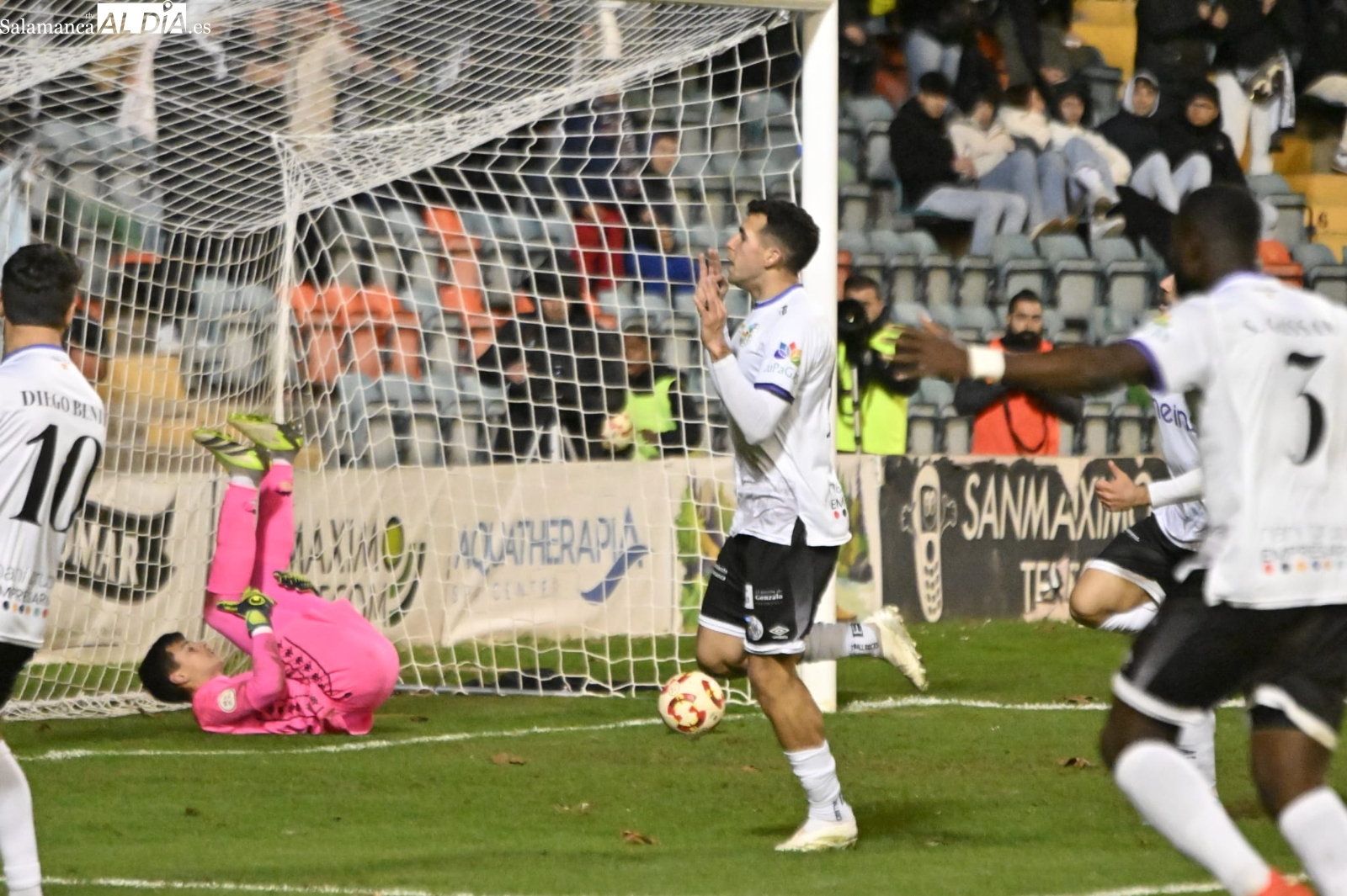 Loren descarta salir en enero: No veo un mejor sitio que el Salamanca. Loren está ahí, no hay que recuperar nada