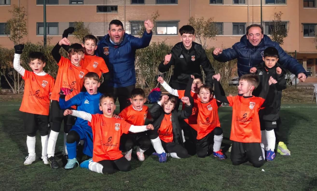 El Prebenjamín del Ciudad Rodrigo se lleva la categoría de Plata de la Elfo Cup en Valladolid