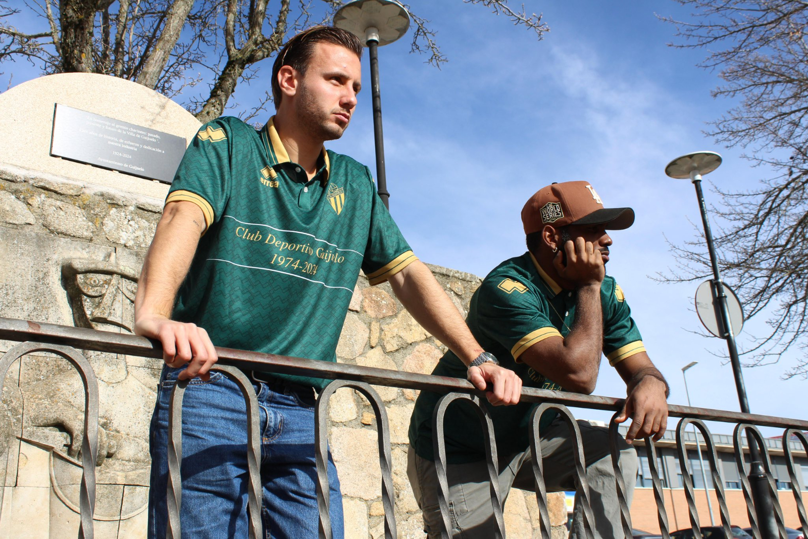 Así es la camiseta del CD Guijuelo con motivo del 50º aniversario del club