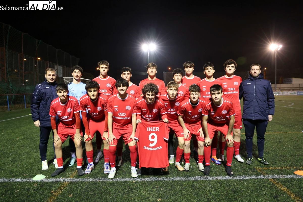 Iker no está solo, el apoyo incondicional del Hergar a su compañero en el partido más importante de su vida (GALERÍA DE FOTOS)