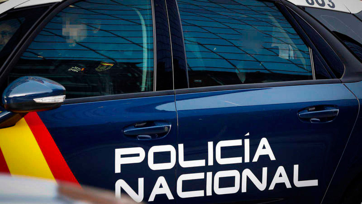 Capturan a una de las tres personas encapuchadas que asaltaron un bar en Salamanca