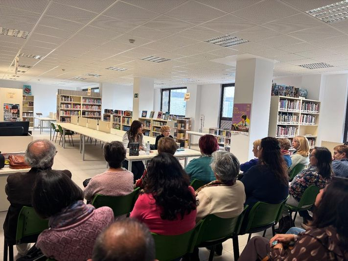 Isaura Díaz presenta Sophie con un mensaje de reflexión y solidaridad