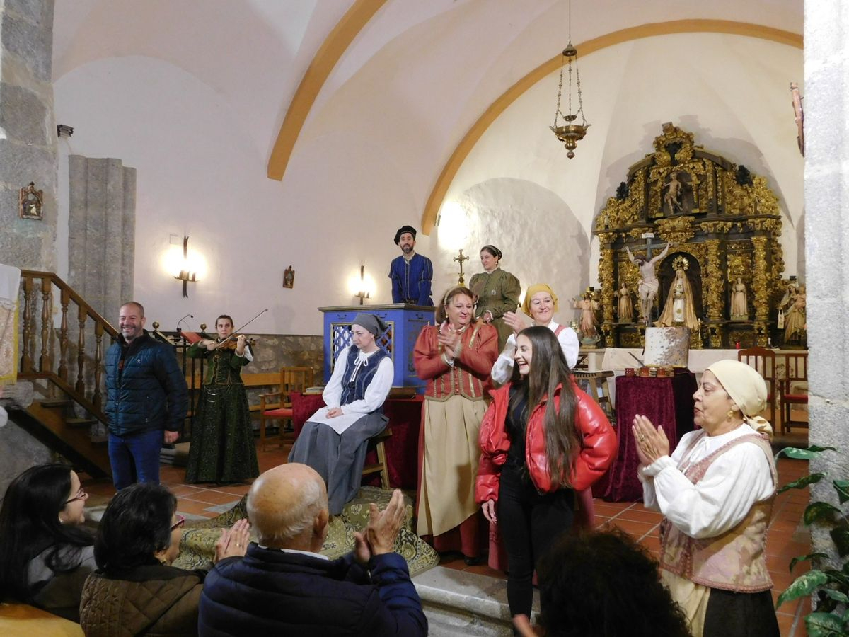 Buscando a Nebrija muy aclamado en Navamorales 