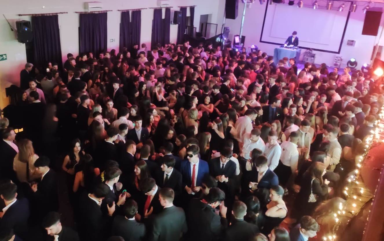 El Casino Mirobrigense cuelga el ‘no hay billetes’ en su fiestón de Nochevieja