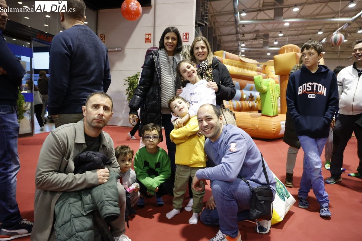 Los más pequeños y sus familias disfrutan de Navidiver (GALERÍA DE FOTOS)