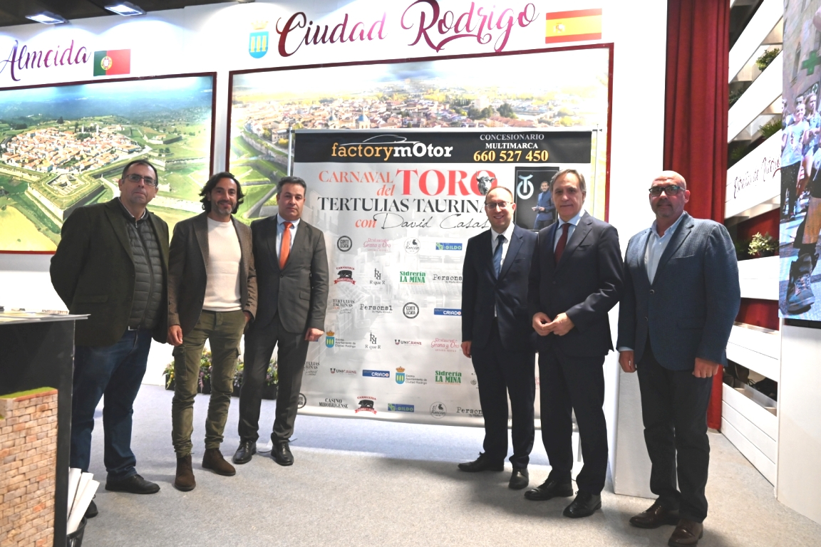 Ciudad Rodrigo inicia FITUR 2025 presentando las Tertulias Taurinas del Carnaval con David Casas