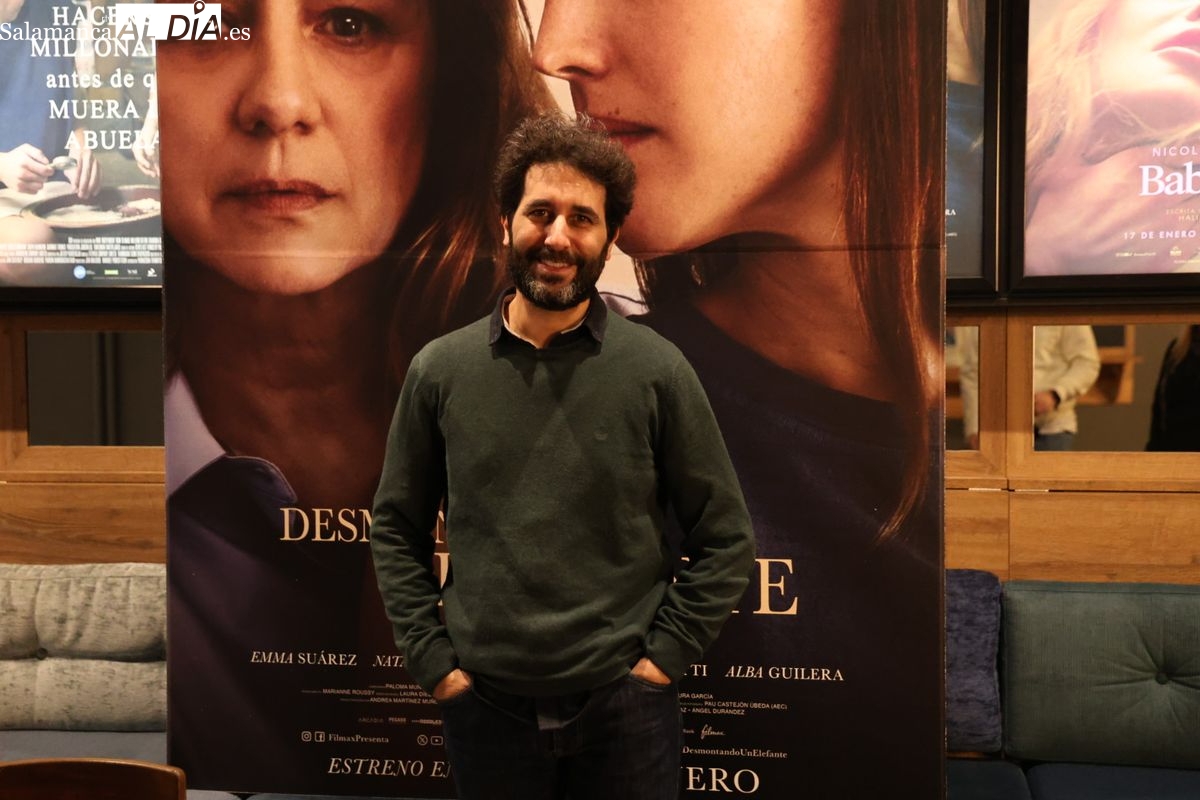 Aitor Echeverría, presenta en Salamanca ‘Desmontando un elefante’, una relación entre dos mujeres que tienen que aprender a quererse y cuidarse