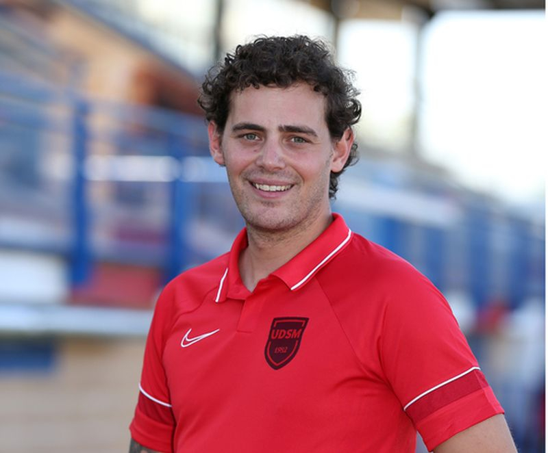 Alonso Fernández deja de ser entrenador del primer equipo de la UD Santa Marta