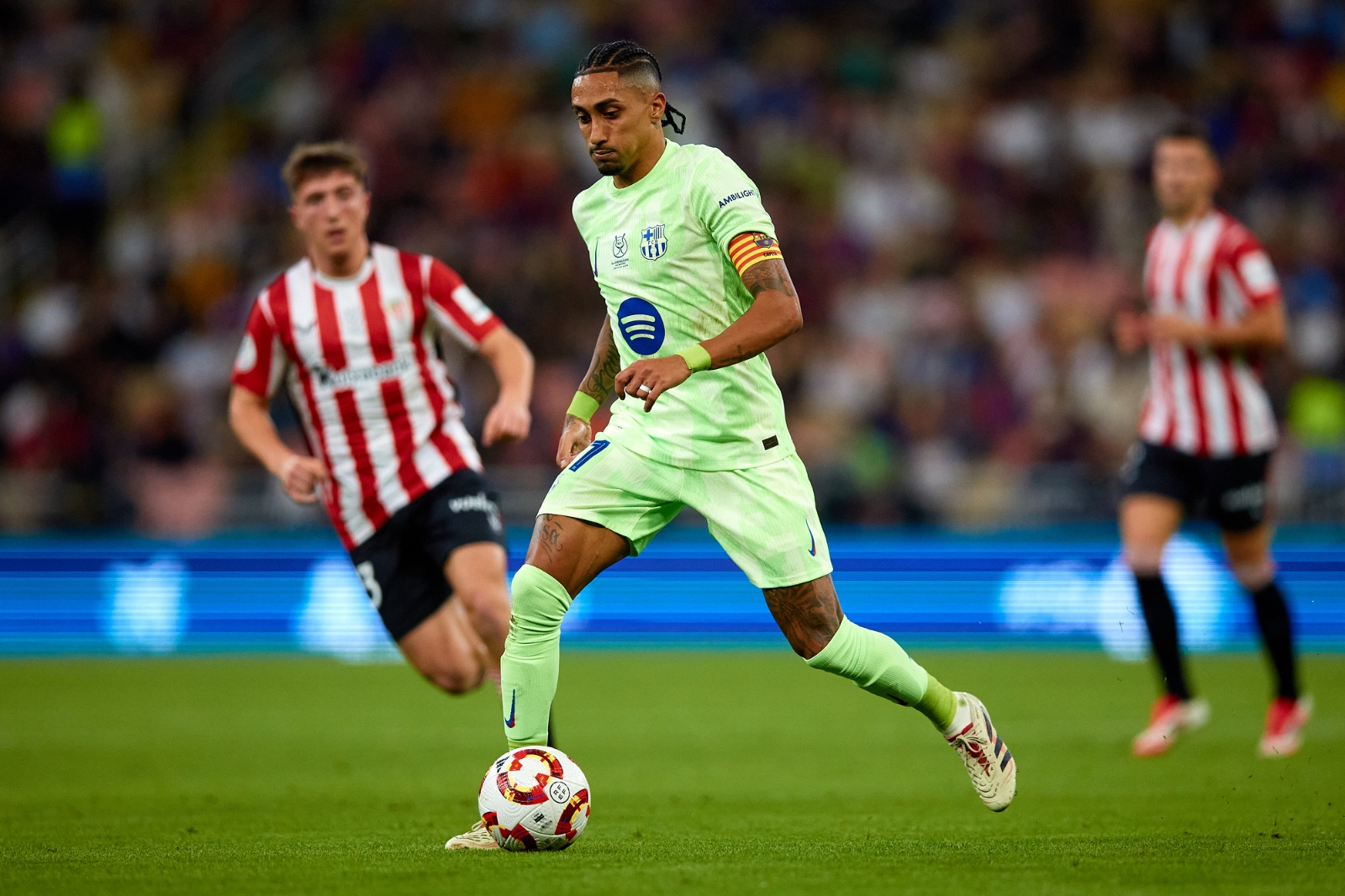 El Barça gana al Athletic y aguarda su turno en la final de la Supercopa de Arabia (0-2)