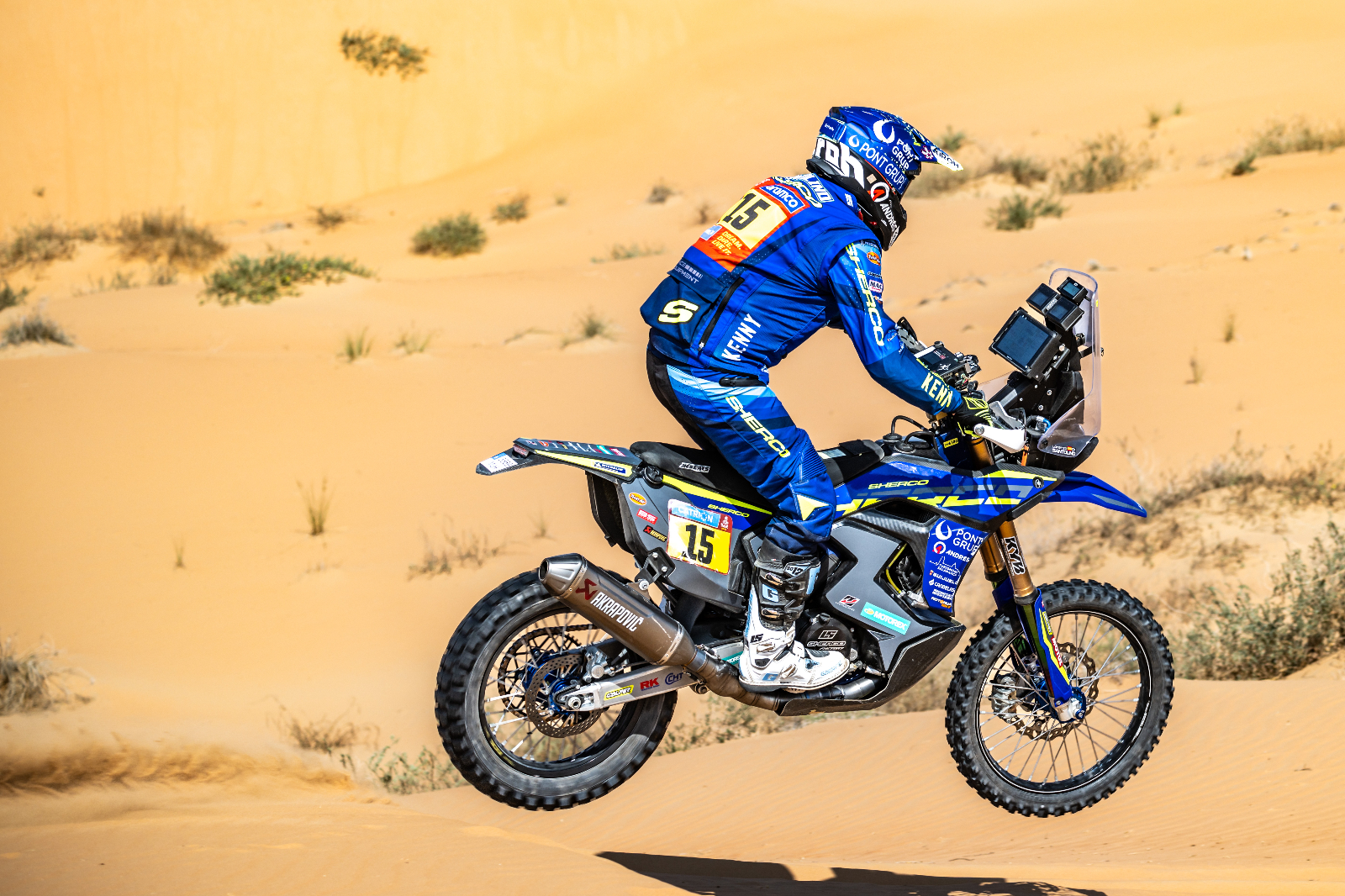 Santolino llega empujando y salva la finalización del Dakar